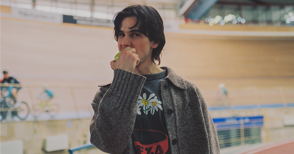 Фронтмен группы «Обстоятельства» запустил сольный проект «Тихий час»