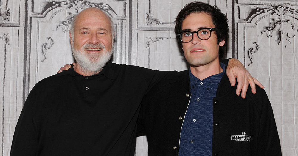 Сыну режиссера Роба Райнера Нику Райнеру официально предъявили обвинение в убийстве