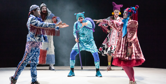 В театре им. А. С. Пушкина состоялась премьера спектакля «Слуга двух господ. Russian edition»