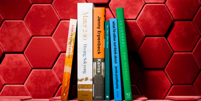 Valentino стал спонсором Международной Букеровской премии