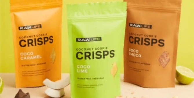 R.A.W. LIFE выпустил тонкое безглютеновое печенье на основе кокоса, кешью и муки маниоки