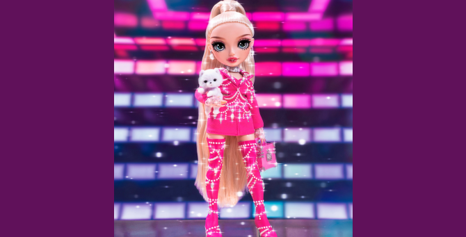 Пэрис Хилтон выпустила новую коллекционную куклу