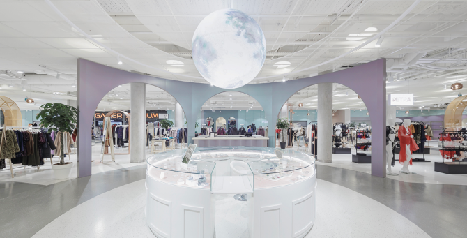 Лимитированные коллаборации и аудиоэкскурсия по универмагу: Trend Island отмечает день рождения