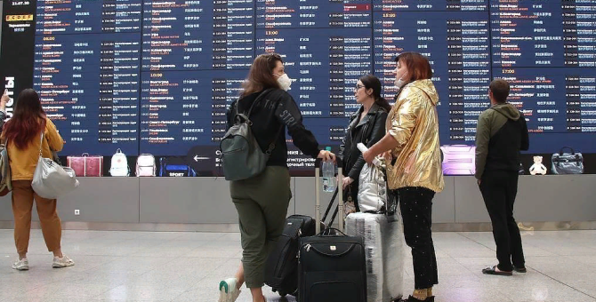 Россия возобновит авиасообщение еще с девятью странами