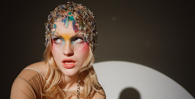 Бренд Omut выпустил новогоднюю коллекцию украшений Epic Night