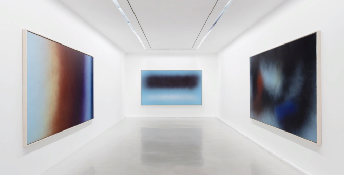 В галерее Perrotin открылась выставка о тайной дружбе Марка Ротко и Ханса Хартунга