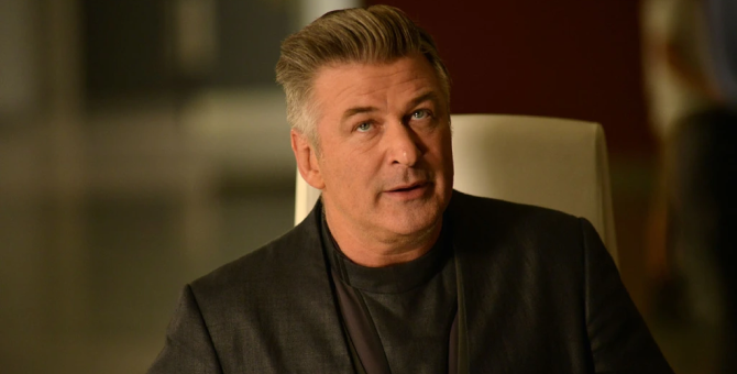 В США продолжатся съемки фильма с Алеком Болдуином, несмотря на инцидент со стрельбой