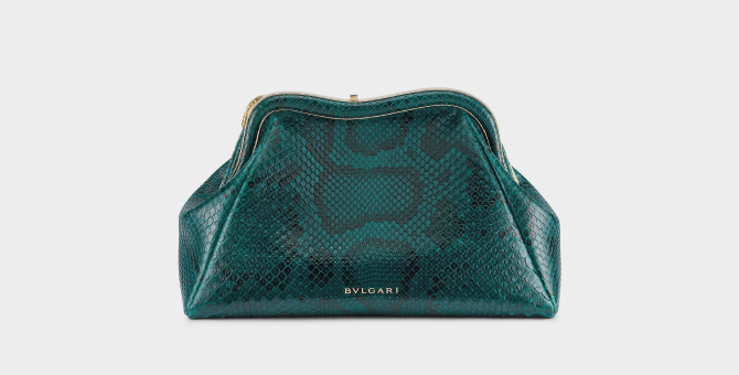 Bvlgari представил сумки и аксессуары из весенне-летней коллекции