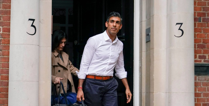 Риши Сунак победил в борьбе за пост британского премьера