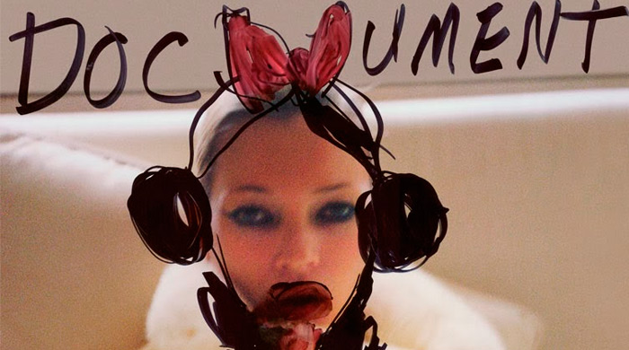 Кейт Мосс на обложке DOCUMENT