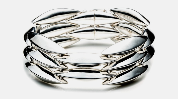 Алексис Биттар запускает линейку fine jewelry