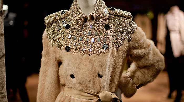 Лимитированная коллекция тренчей Burberry для Bergdorf Goodman