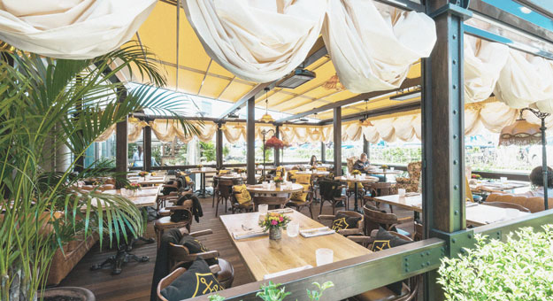 В ресторане «Матрешка» появилось специальное «футбольное» меню