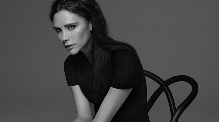 Виктория Бекхэм выпустила коллекцию макияжа