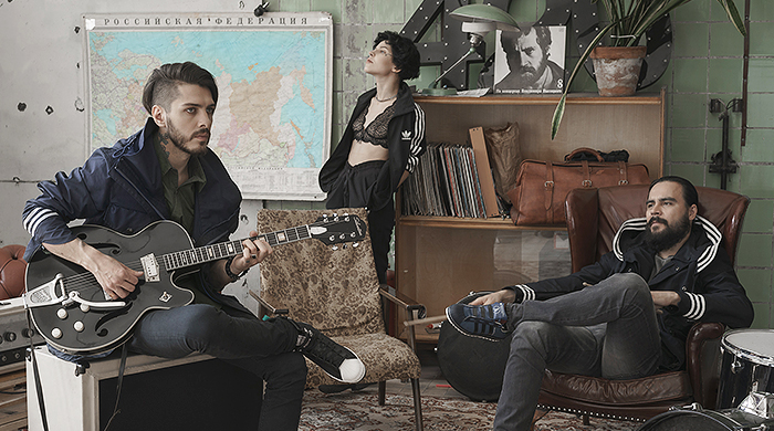 Первая коллаборация adidas Originals с маркой из России: Grunge John Orchestra. Explosion