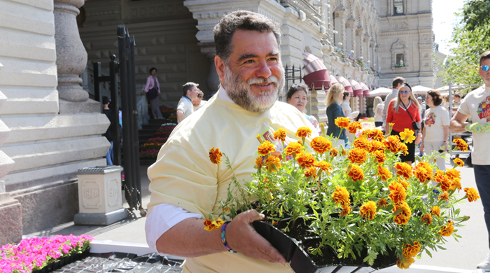 Фестиваль цветов в ГУМе