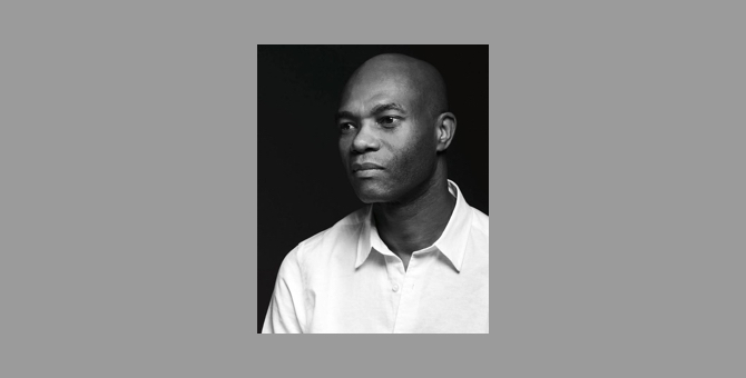 Умер британский дизайнер мужской одежды Джо Кейсли-Хейфорд