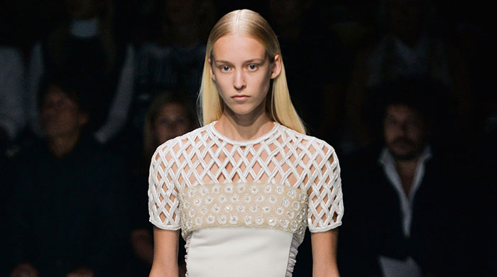 Обзор Buro 24/7: Balenciaga, весна-лето 2015