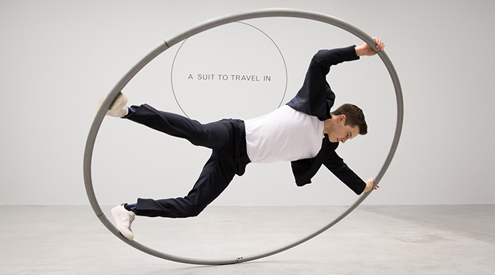 Идеальный компаньон: костюм Paul Smith для поездок и перелетов