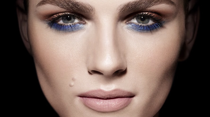 Make Up For Ever выпустил рекламную кампанию с Андреа Пежич