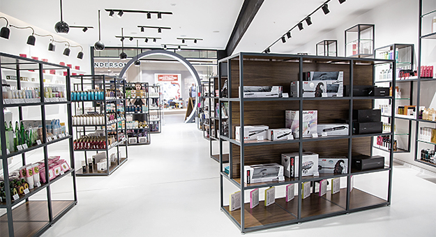 Косметику Anastasia Beverly Hills теперь можно купить не только в интернет-магазинах