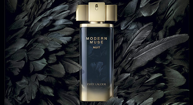 Estée Lauder представил новый цветочно-древесный аромат