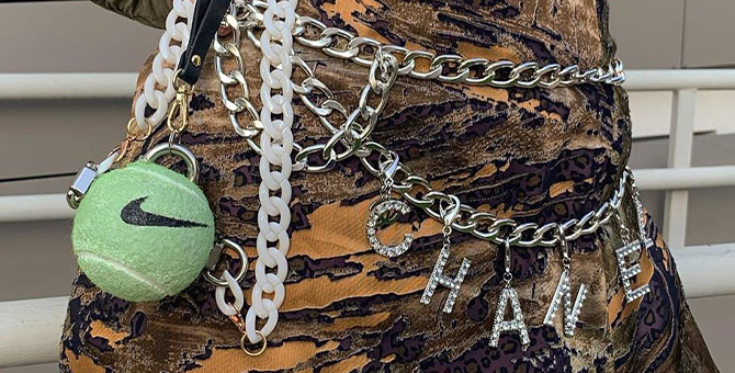 Новое имя: российская марка byinvercia, которая шьет сумки из мячей — от теннисных до баскетбольных