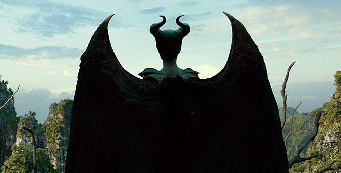 Подготовиться к просмотру: все материалы BURO., посвященные продолжению «Малефисенты»