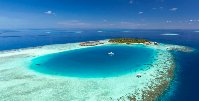 Круиз, дайвинг и кино под открытым небом: Baros Maldives рассказал о планах на новогодние праздники