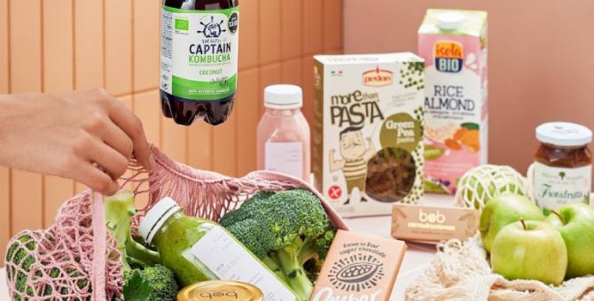 «Азбука вкуса» и The Face Only запустили проект, посвященный заботе о коже