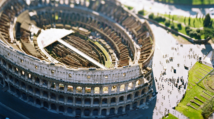 Колизей: из памятника архитектуры в театр