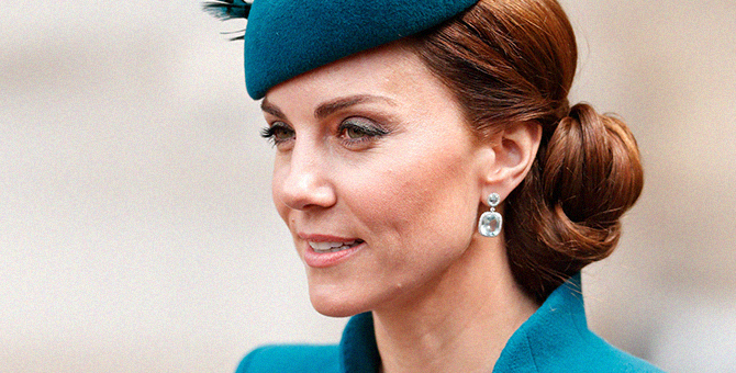 Елизавета II вручила Кейт Миддлтон орден за службу монарху