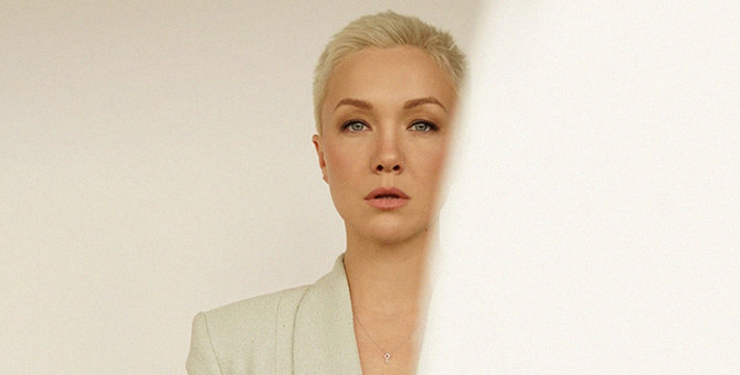 Косметичка Дарьи Мороз. «Привилегия артистов — меняться»