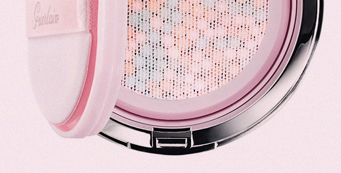 Кушон Mе́tе́orites от Guerlain — выбор Buro.