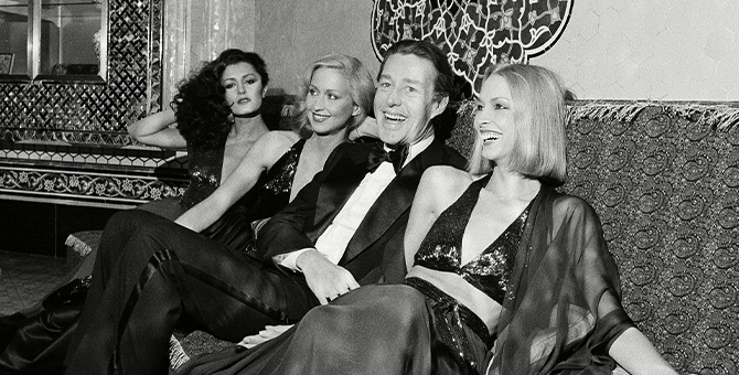 Шляпа Джеки Кеннеди и платья «Студии 54». 5 ключевых вещей Роя Холстона