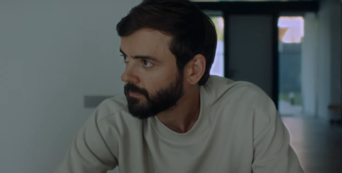 Вышел трейлер психологического триллера «По-мужски» с Антоном Лапенко