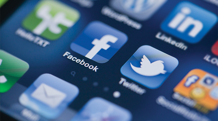 Касается всех: Facebook и Twitter поддержали Apple в противостоянии ФБР