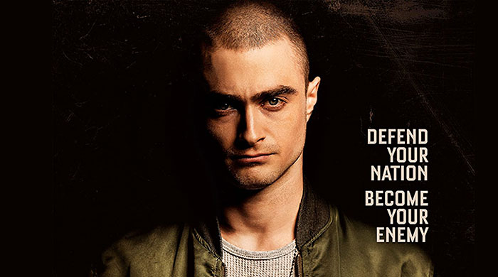 Дэниэл Рэдклифф бреет голову и становится на скользкий путь