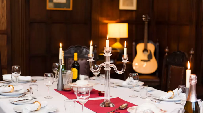 Airbnb предлагает погостить в доме, где снимался \"Шерлок\"