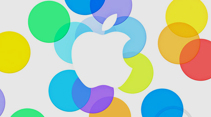 Большое перемирие: сотрудники Microsoft спели песню перед магазином Apple