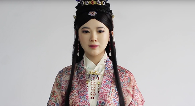 Робот-гуманоид провел свое первое интервью