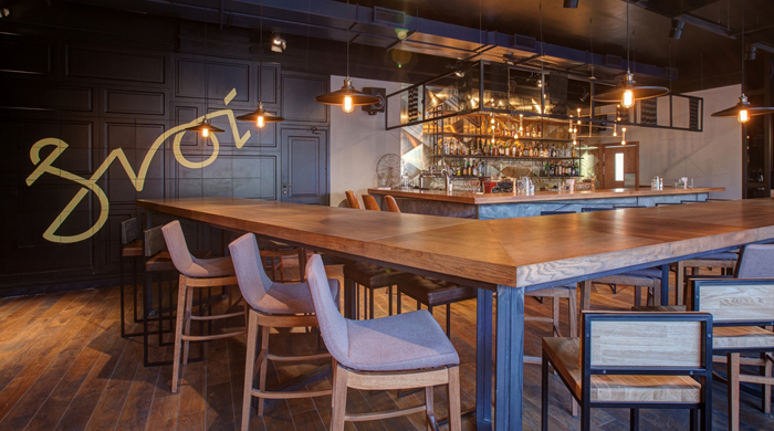 На Фонтанке миксы пил: питерский бар Svoi