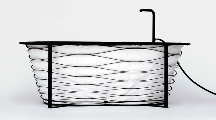 Тонкие материи: ванна-раскладушка от немецкого дизайнера