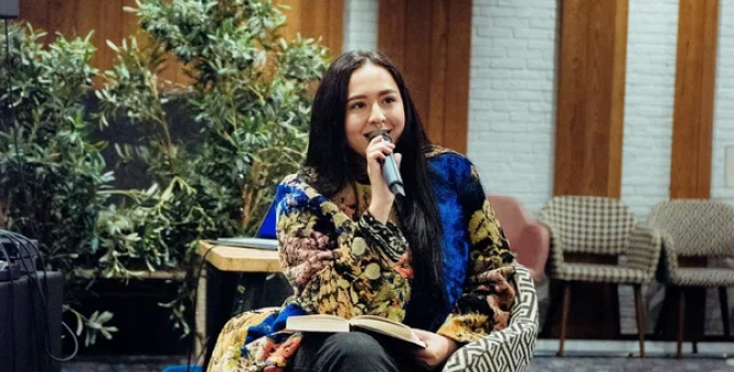 Фонд «Дом с маяком» провел благотворительный литературный аукцион