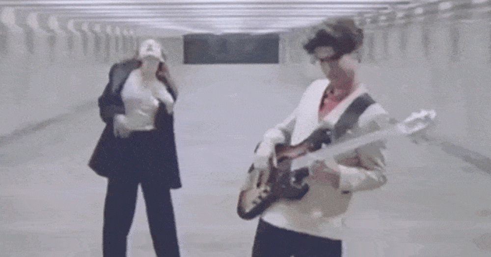 5 мужчин средних лет, изображенные музыкантом Димой Мидборном