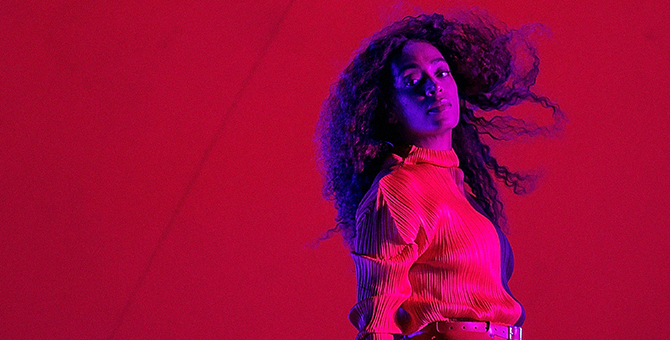 «Я гордая чернокожая феминистка»: почему Соланж не менее крутая, чем ее сестра Бейонсе