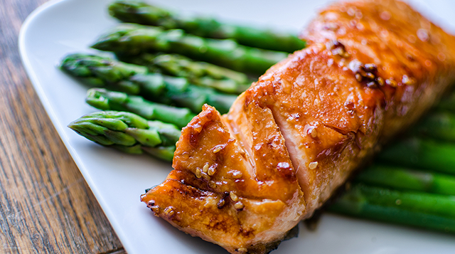 Где искать полезные для здоровья жиры