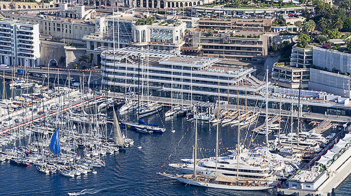 Здание Yacht Club de Monaco от бюро Нормана Фостера