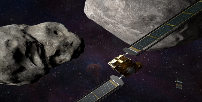 Зонд NASA врежется в астероид в прямом эфире