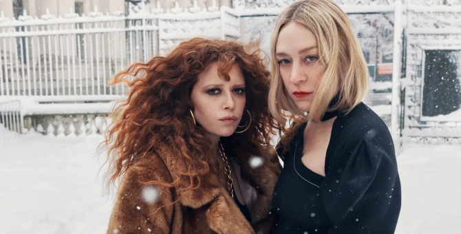 Наташа Лионн и Хлоя Севиньи сыграют в сериале «Poker Face»